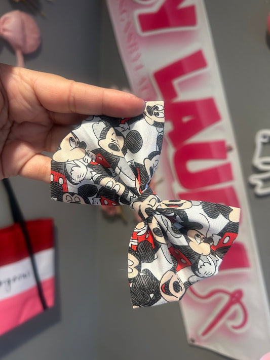 Grey Mouse Bow