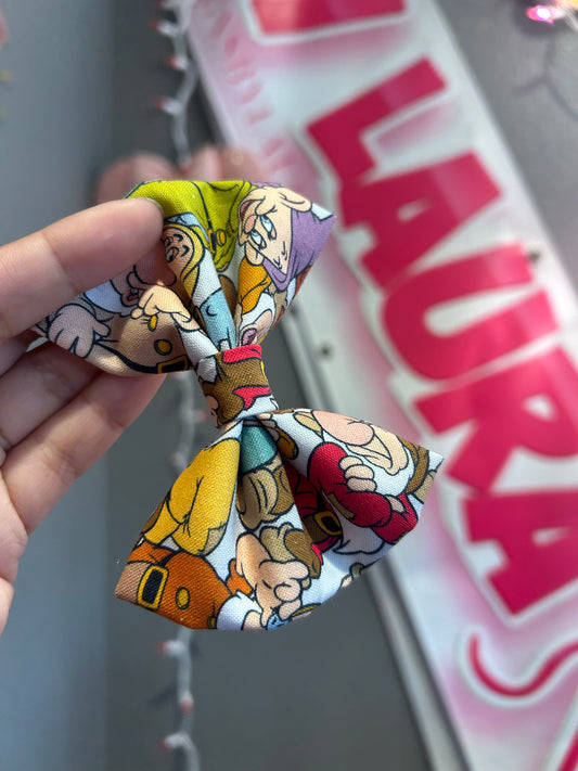 Seven Traits Hair Clip