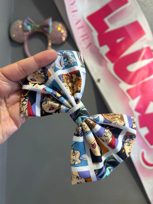 Villain Bow Clip