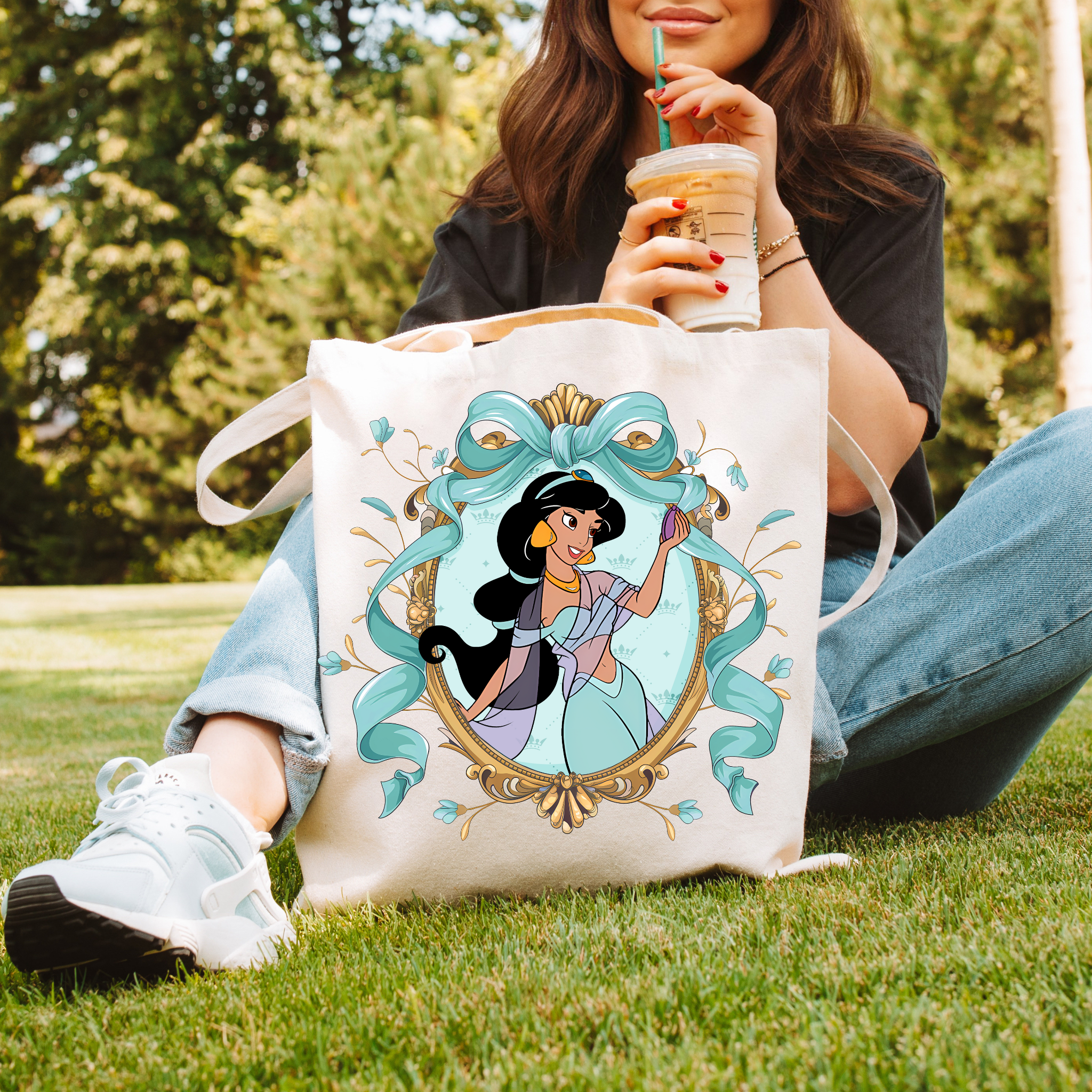 A Whole New Tote To See The World